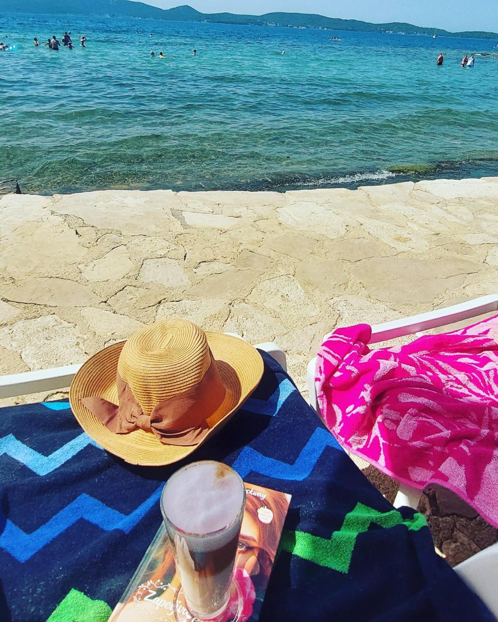 Apartments Becky On A Sandy Beach Without Crowd Sukošan Exterior foto