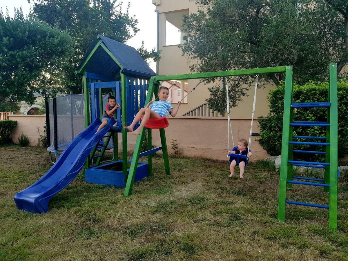 Apartments Becky On A Sandy Beach Without Crowd Sukošan Exterior foto